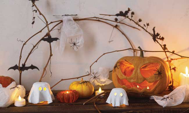 Haunting Home Decor: Creative indoor Halloween decoration ideas